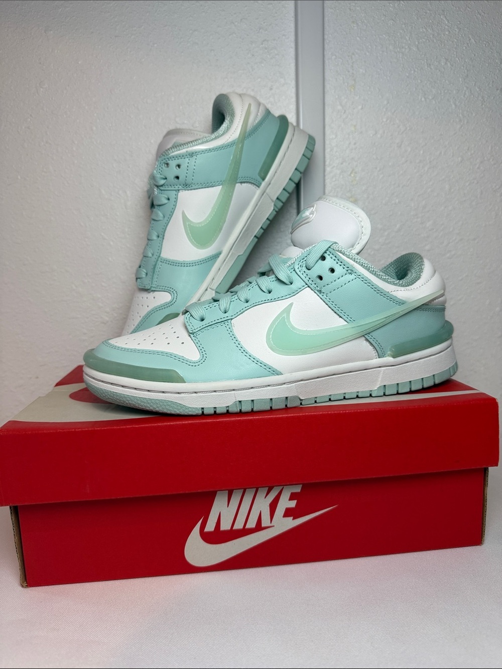 NIKE DUNK Low Twist Jade Ice White Mint Sneakers New In Box Women’s Size 7